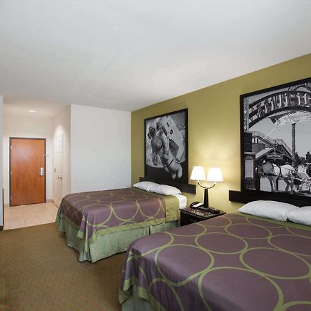 Super 8 By Wyndham Laporte La Porte Ngoại thất bức ảnh